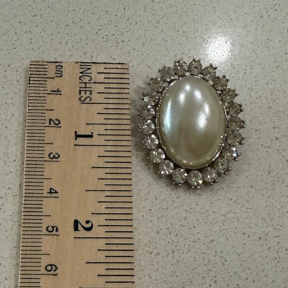 RHINESTONE BROOCH - Picture 3 of 6